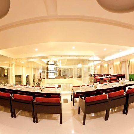 Hotel Sara Regency Kumbakonam Exterior foto
