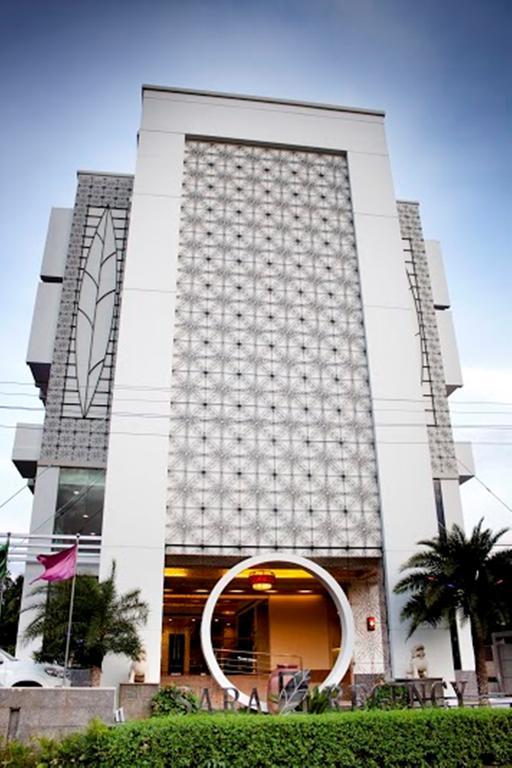 Hotel Sara Regency Kumbakonam Exterior foto