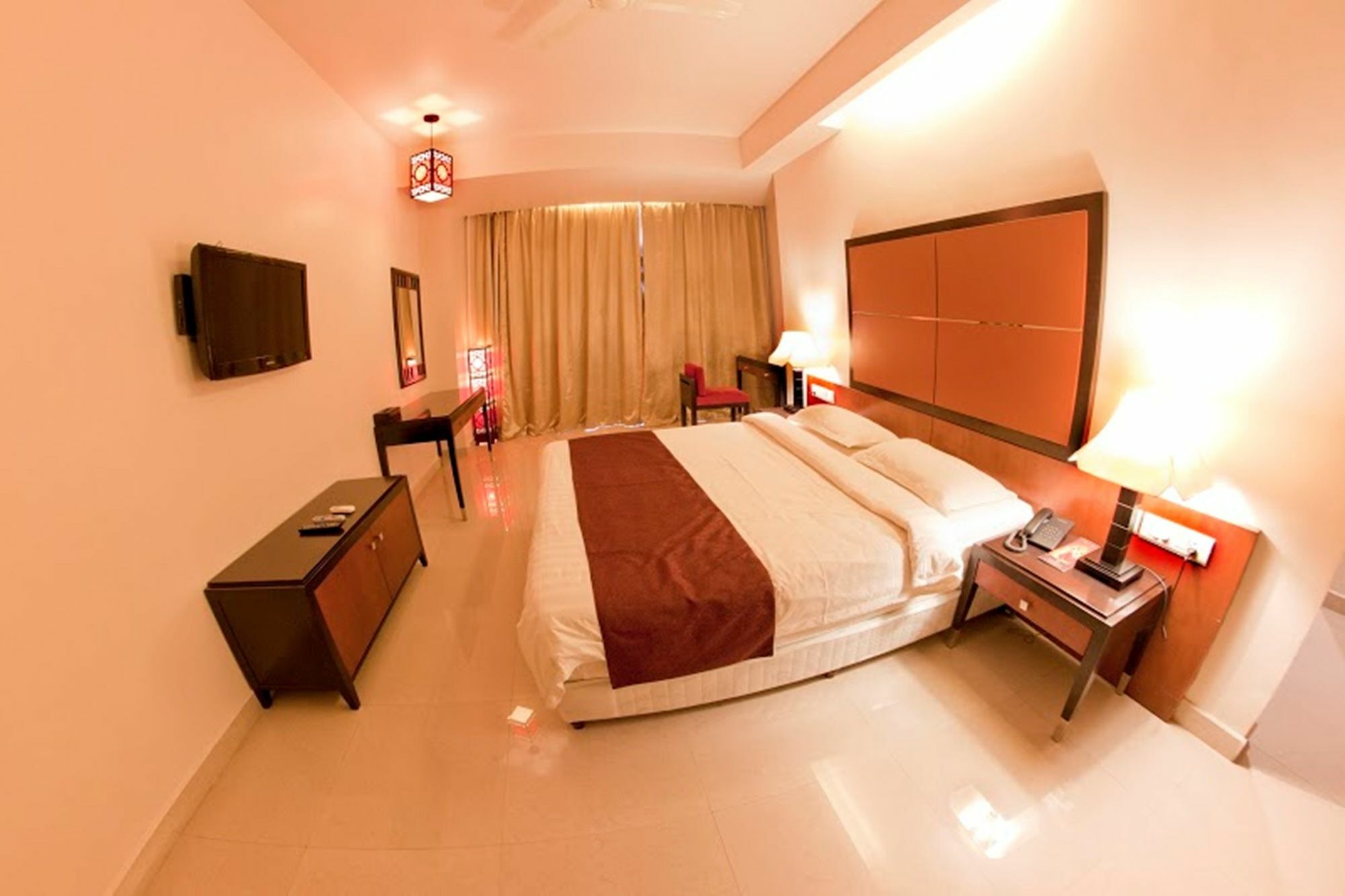 Hotel Sara Regency Kumbakonam Exterior foto